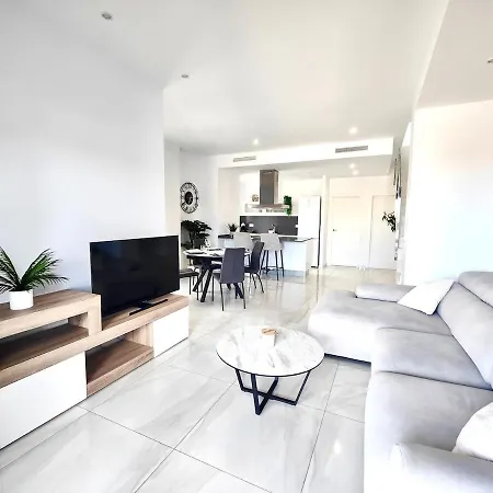 With Rooftop & Hot Tub, Panoramic View Villa